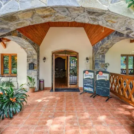 Restaurant Bobrovnik 3*