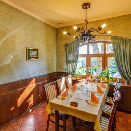 Penzion Restaurant Bobrovník