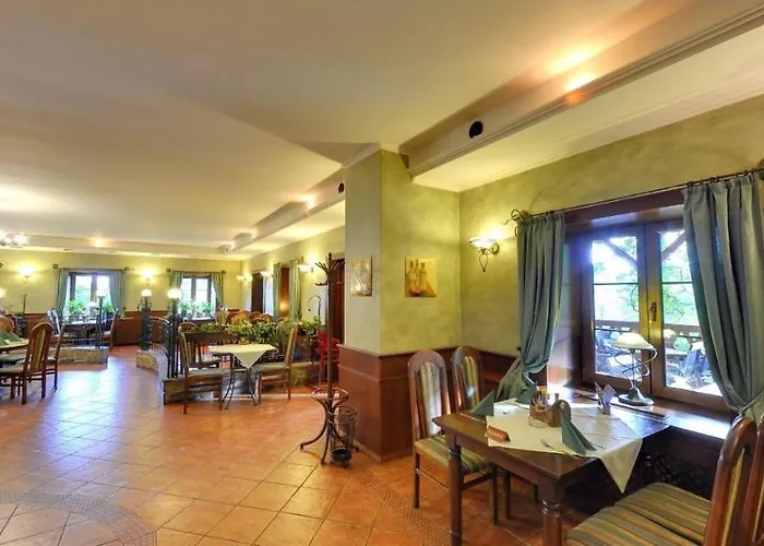 Restaurant Bobrovník Pensión Lipová-lázně