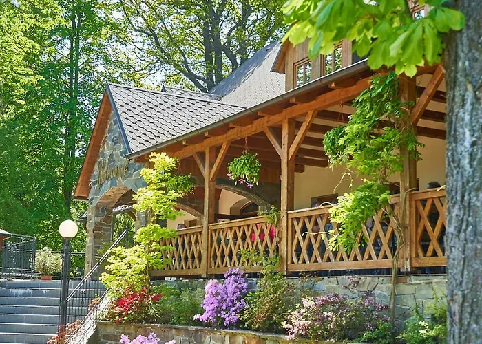 Pensión Restaurant Bobrovník Lipová-lázně